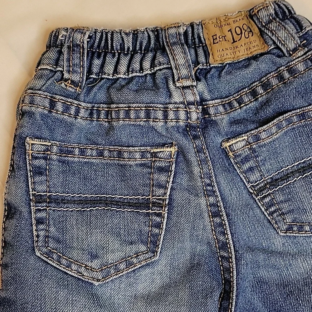 NWT 3-Piece Outfit Bundle: 1989 Place Denim Jeans & Shorts with Graphic Tee